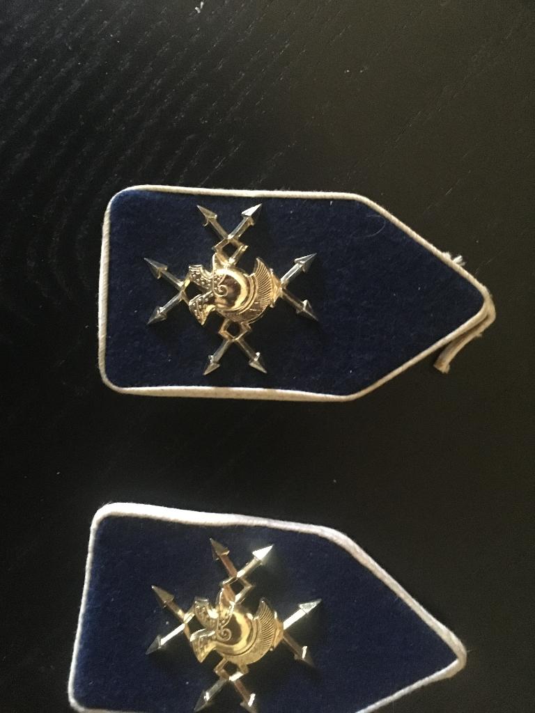2 brandweer emblemen/schouder, Verzenden, Overige soorten, Nederland, Embleem of Badge