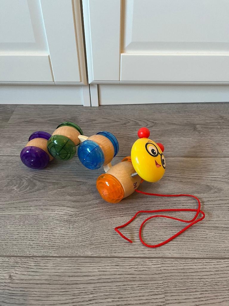 Hape Houten Trekfiguur Rups, Ophalen of Verzenden, Zo goed als nieuw, Overige typen, Met wieltjes