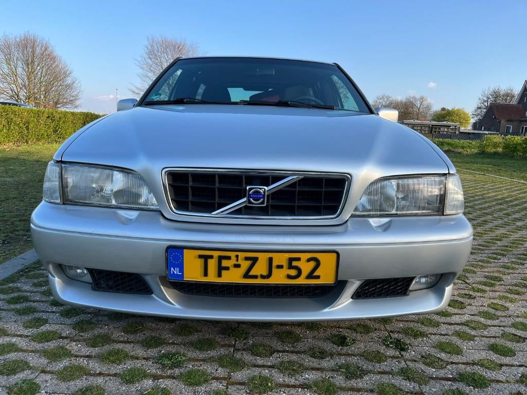 Volvo V70 2.5 T AUT 1998 Grijs (Nieuwe APK), Auto's, Volvo, Stoelverwarming, 2435 cc, Grijs, Particulier