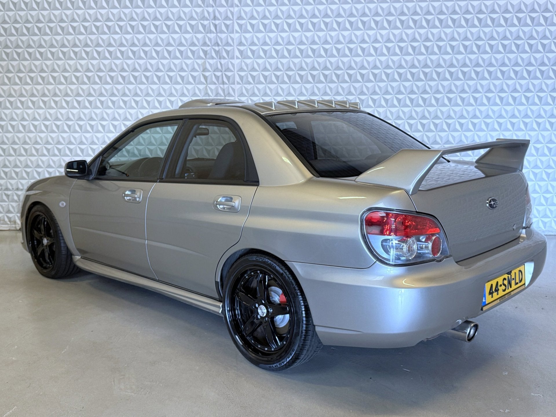 Subaru Impreza 2.5 WRX AWD *UNIEK!* OrigNL / 100.000km (2006, Auto's, Gebruikt, 4 cilinders, Handgeschakeld, Vierwielaandrijving