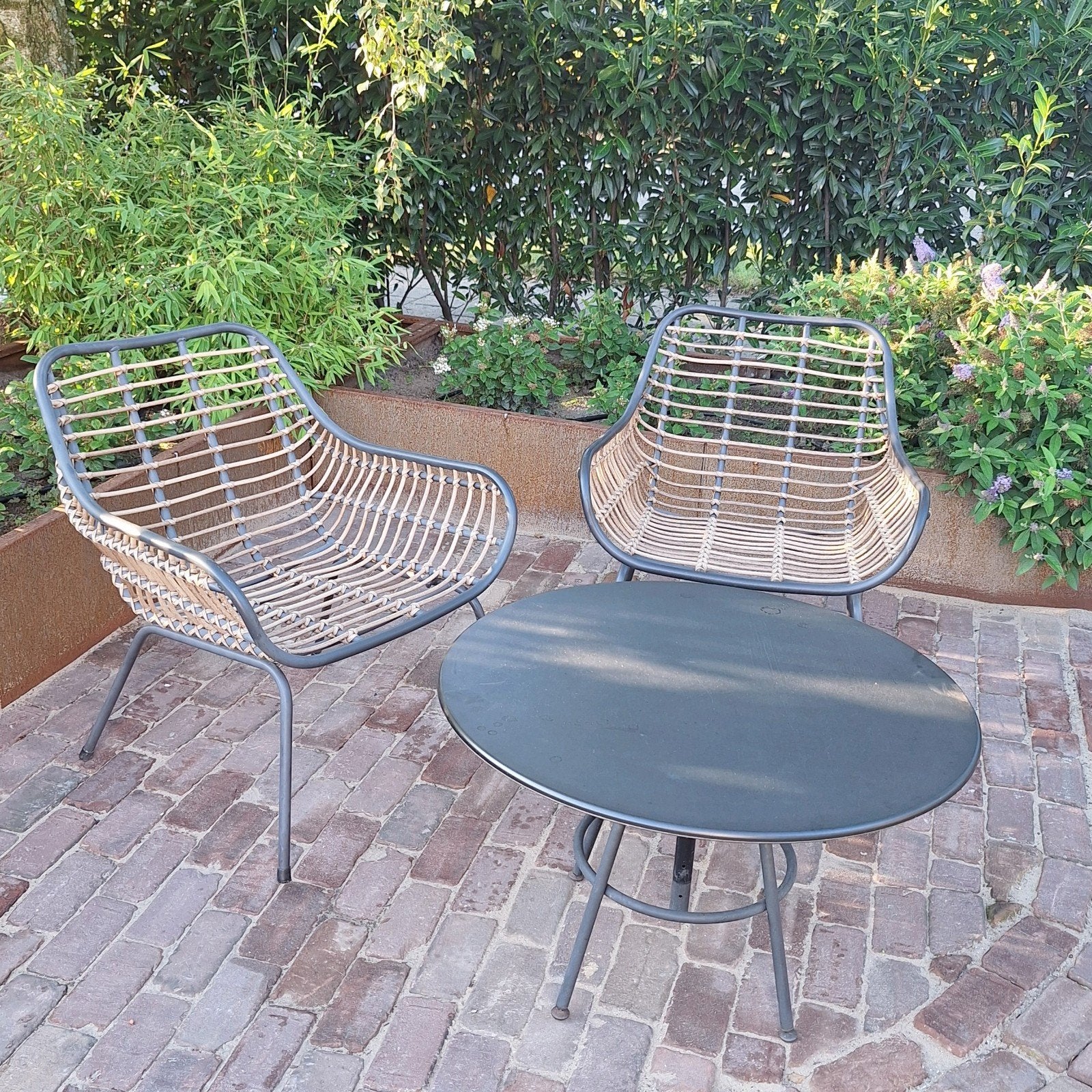 2x Lounge tuinstoelen wicker Le Sud Vienne met tafel, Ophalen, Gebruikt, Wicker