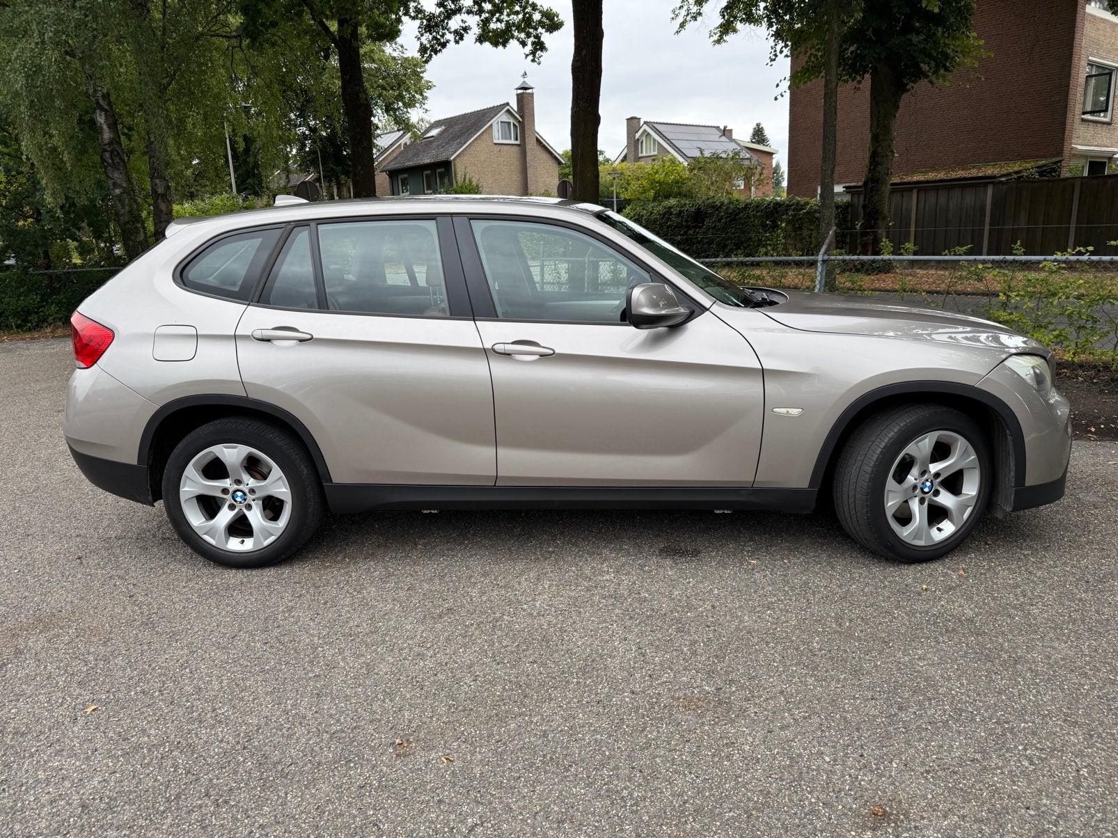 BMW X1 2.0 Sdrive 18I 2011 Grijs, Auto's, 1995 cc, 4 cilinders, Handgeschakeld, Particulier