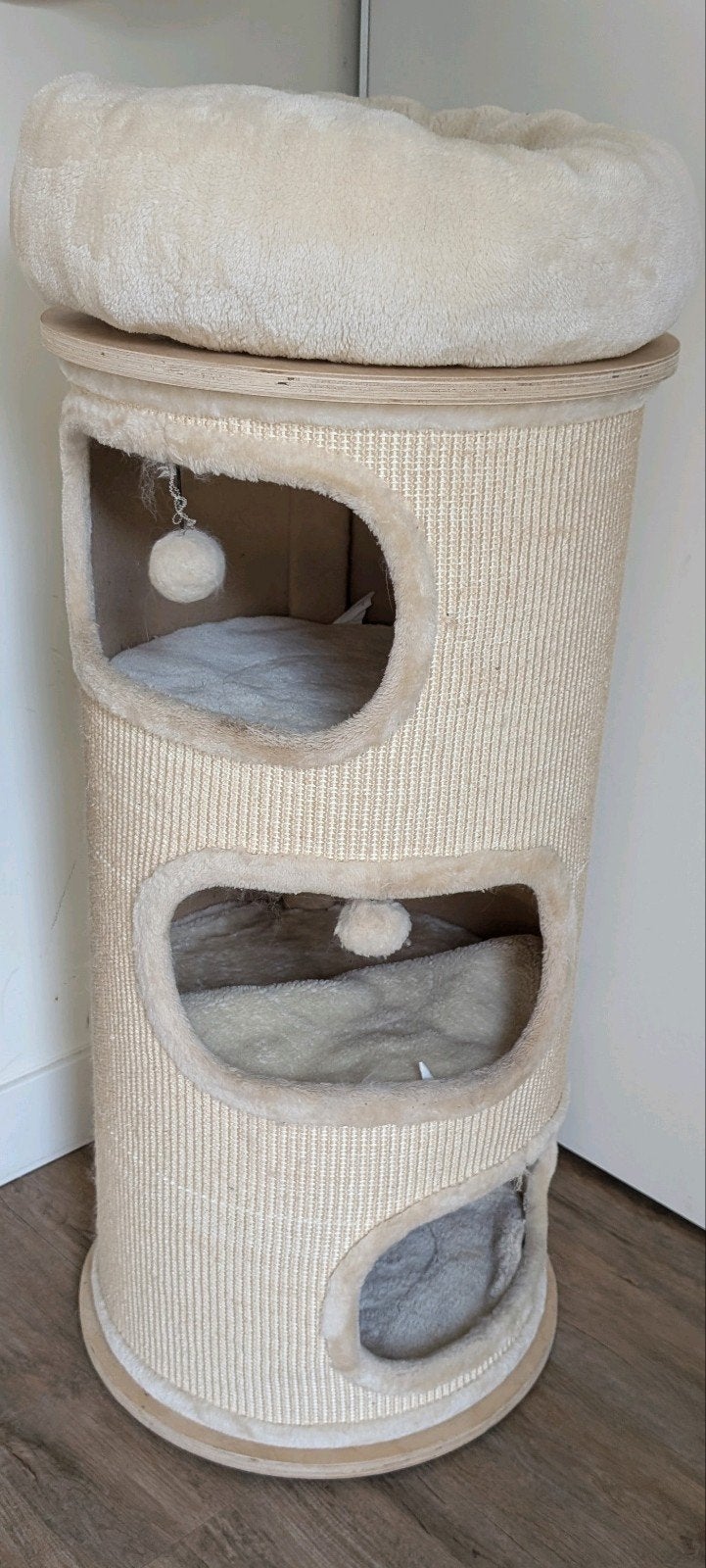 katten krabron, Ophalen