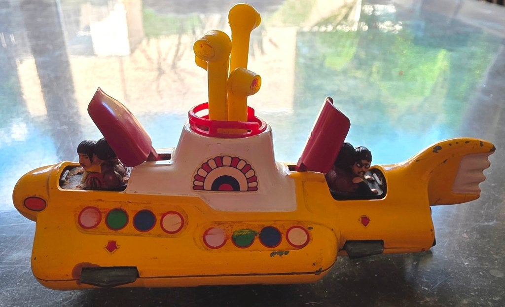 Corgi Toys The Beatles Yellow Submarine (1969), Verzenden, Gebruikt, Overige typen, Corgi