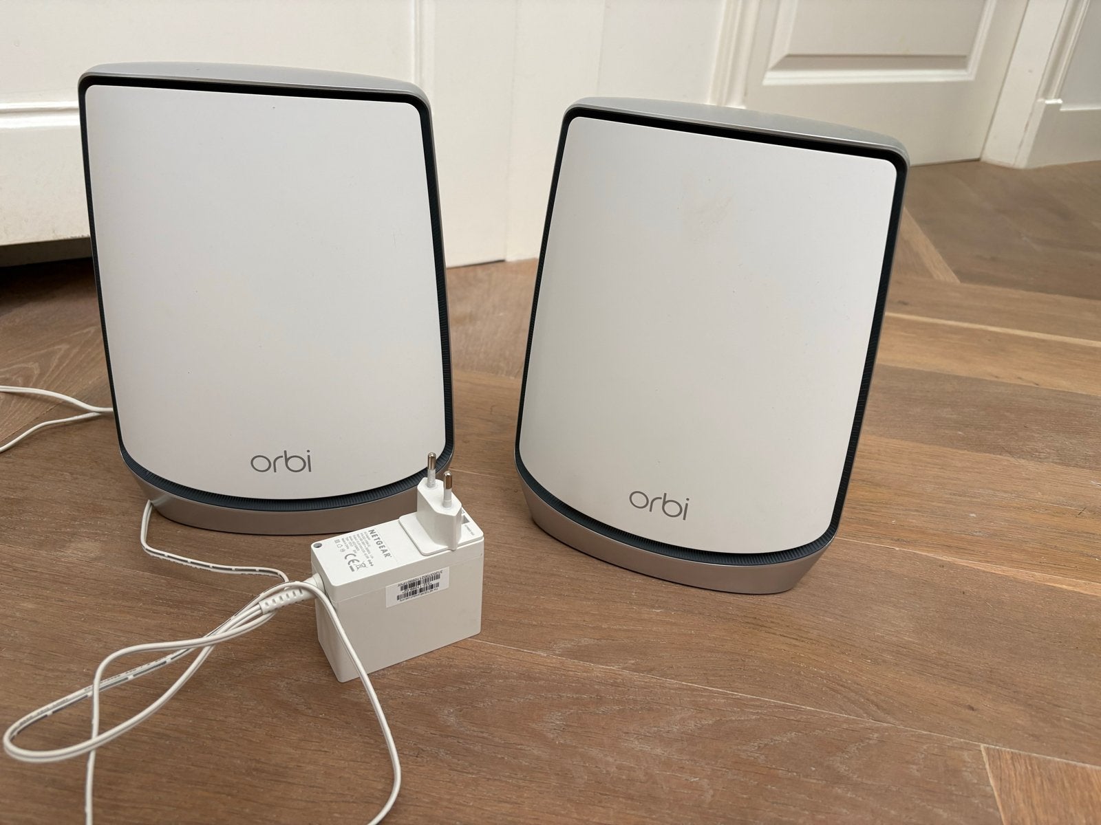 Netgear Orbi WiFi 6 Systeem (RBR850 Router + RBS850 Satellie, Ophalen of Verzenden, Zo goed als nieuw, Router