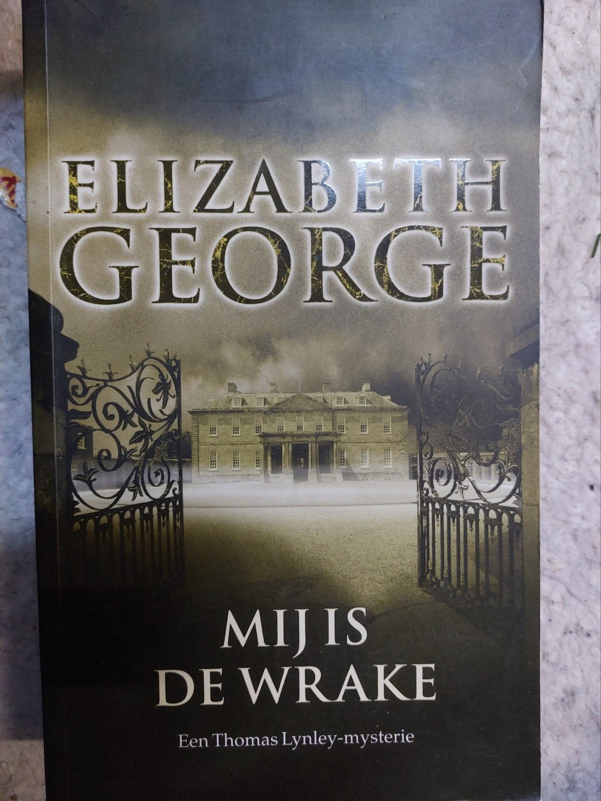 Elizabeth George - Mij is de wrake, Boeken, Ophalen of Verzenden, Zo goed als nieuw, Elizabeth George