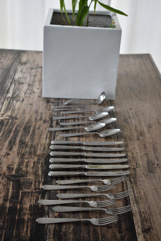 Gero Zilmeta 573 Stropdas diner set voor 6 personen, Ophalen of Verzenden, Gebruikt, Rvs of Chroom