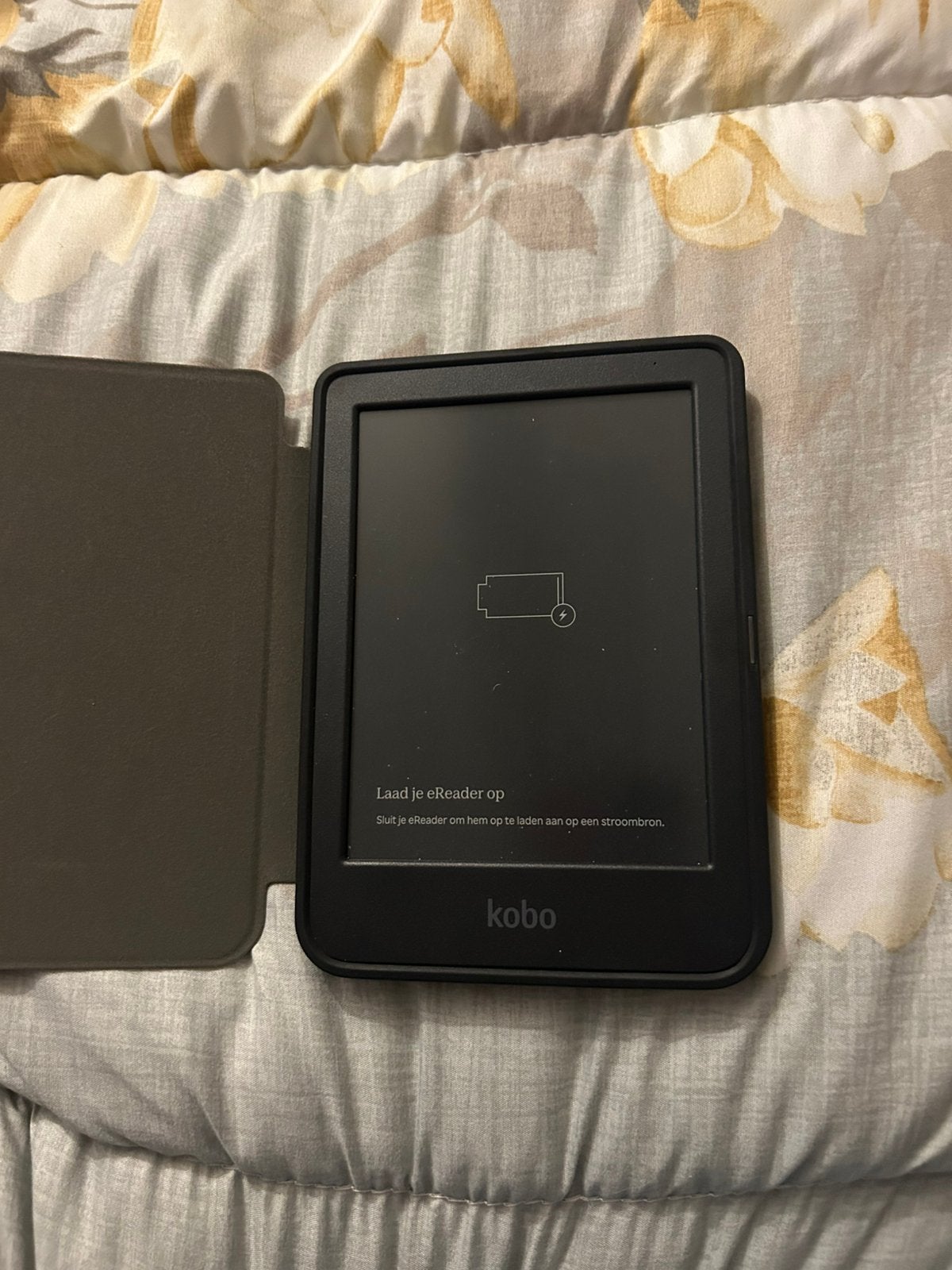 Kobo clara BW, Computers en Software, Ophalen, Zo goed als nieuw, 6 inch of minder, 16 GB of meer