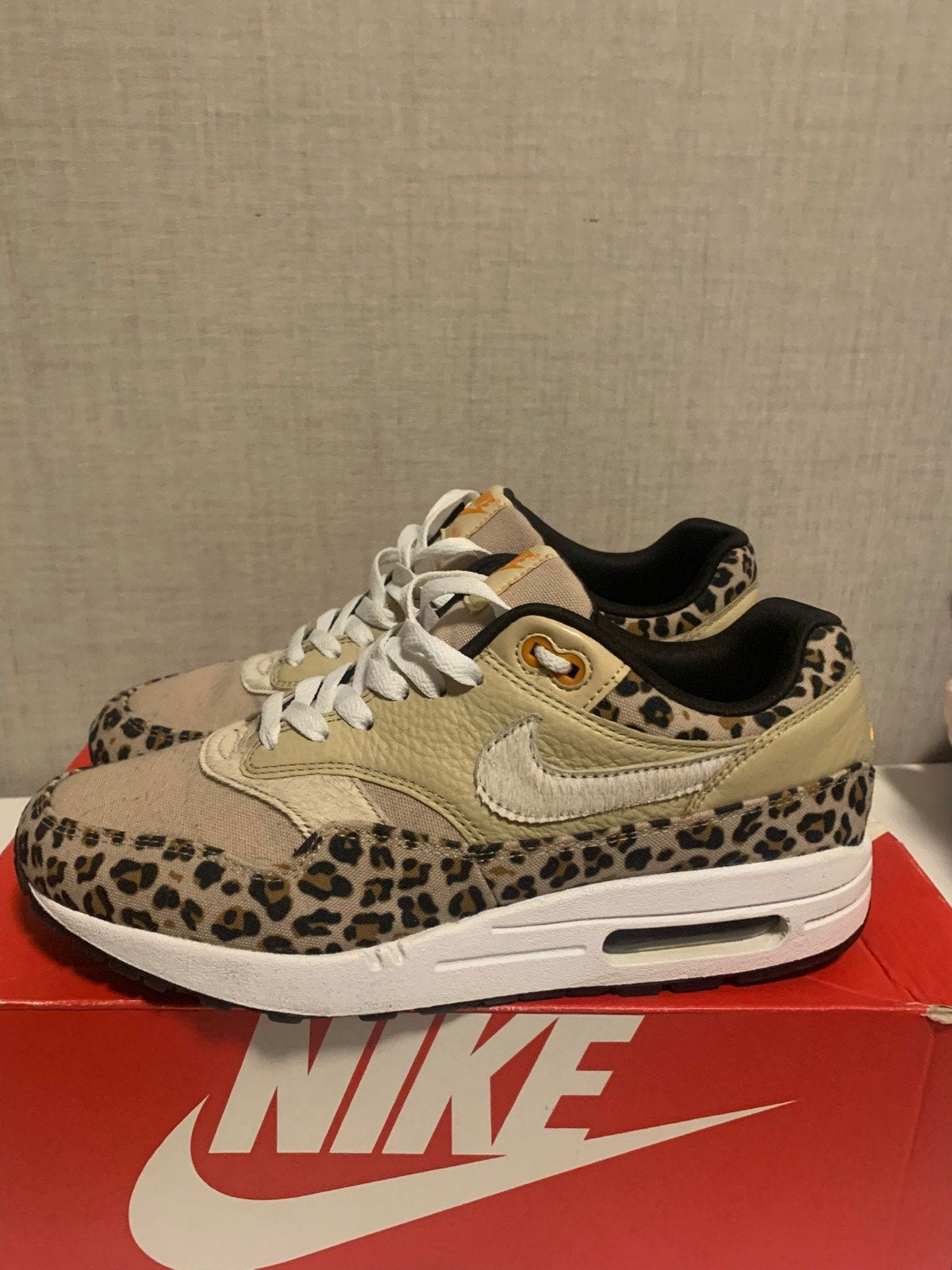 Nike Air Max 1 Leopard Print Sneakers, Kleding | Dames, Ophalen of Verzenden, Zo goed als nieuw, Sneakers of Gympen