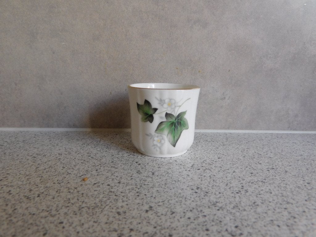 Eierdop Fine Bone China Ivy by Duchess, Overige merken, Klassiek, Overige typen, Ophalen of Verzenden
