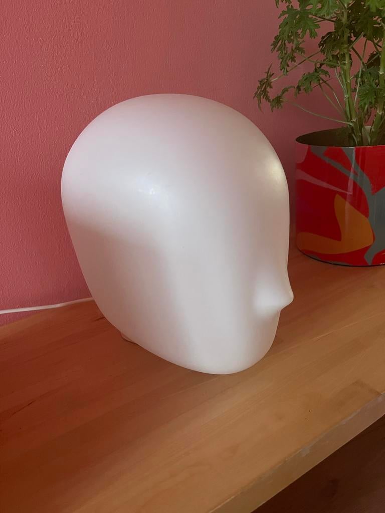 IKEA ISKÄRNA LED tafellamp - Hoofd vorm, wit, Ophalen of Verzenden, Zo goed als nieuw, Kunststof, Minder dan 50 cm