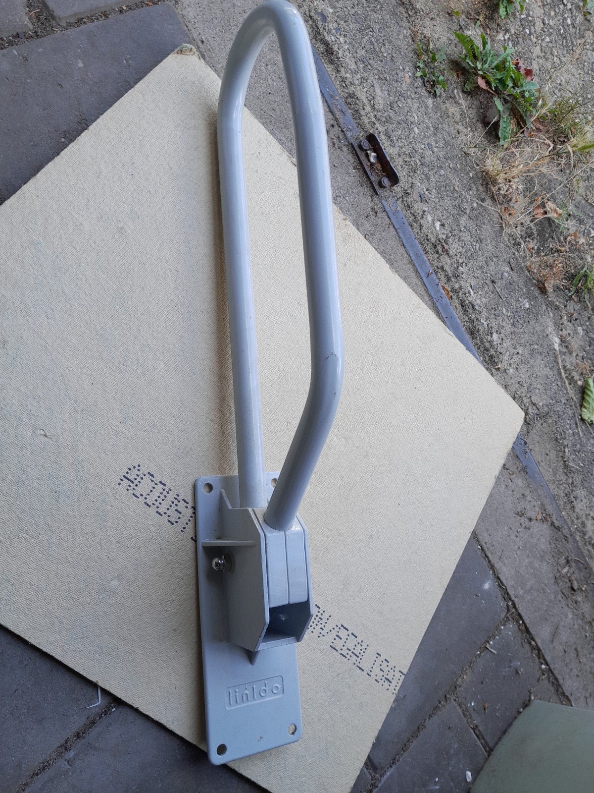 Muurbeugel voor toilet. Linido. 4 schroeven ( niet erbij), Ophalen of Verzenden, Overige typen