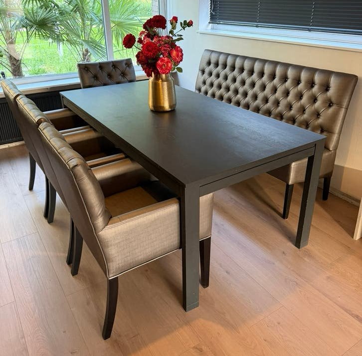 Eric Kuster 4 stoelen en 1 eetkamerbank voor 8 personen, Huis en Inrichting, Stoelen, Ophalen, Zo goed als nieuw, Vijf, Zes of meer stoelen