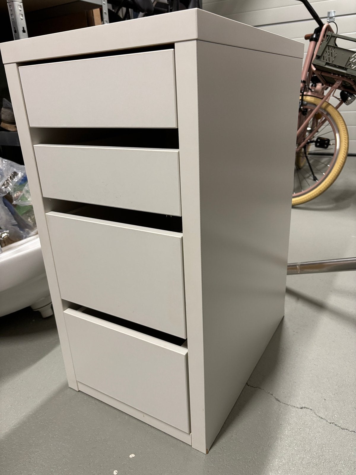 Ikea Micke ladeblok - gratis, Ophalen, Minder dan 50 cm, Gebruikt, 3 of 4 laden