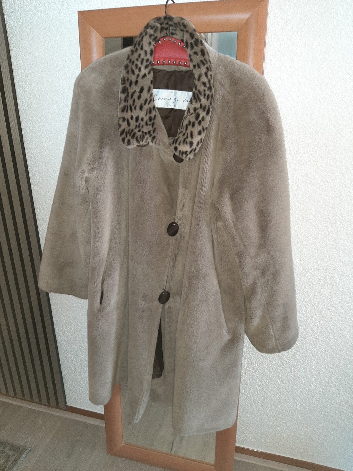Winterjas, Kleding | Dames, Jassen | Winter, CDV (Bijenkorf), Beige, Maat 42/44 (L), Ophalen of Verzenden