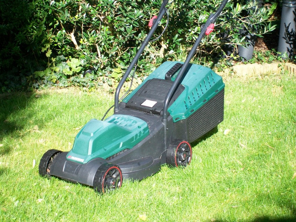 Parkside Grasmaaier z.g.a.n. 1 seizoen gebruikt, Ophalen, Zo goed als nieuw, Elektrische grasmaaier, Parkside