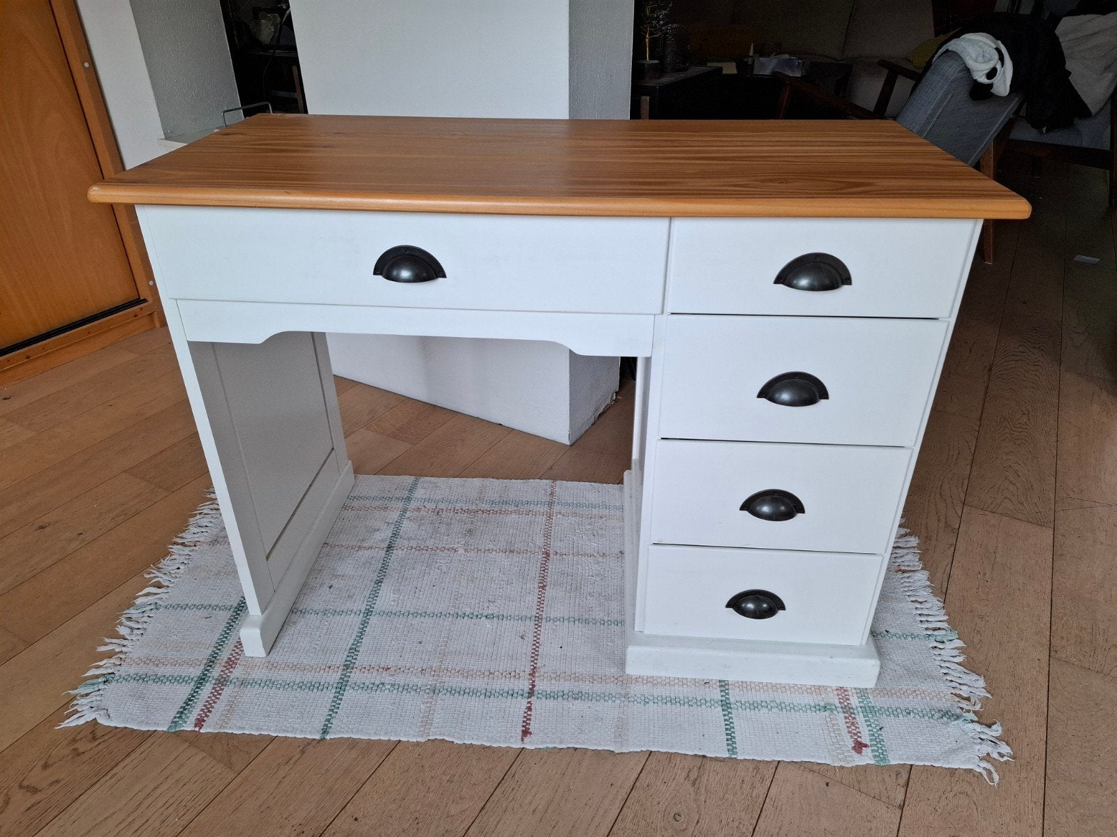 Wit bureau met houten blad en lades, Huis en Inrichting, Bureaus, Ophalen, Gebruikt, Hout, Wit