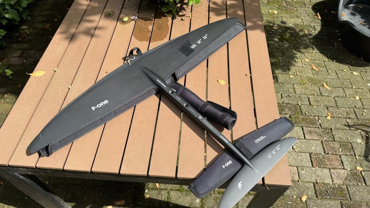 F-One Seven Seas 1200 V3 T2 plane compleet ZGAN, Watersport en Boten, Ophalen, Zo goed als nieuw