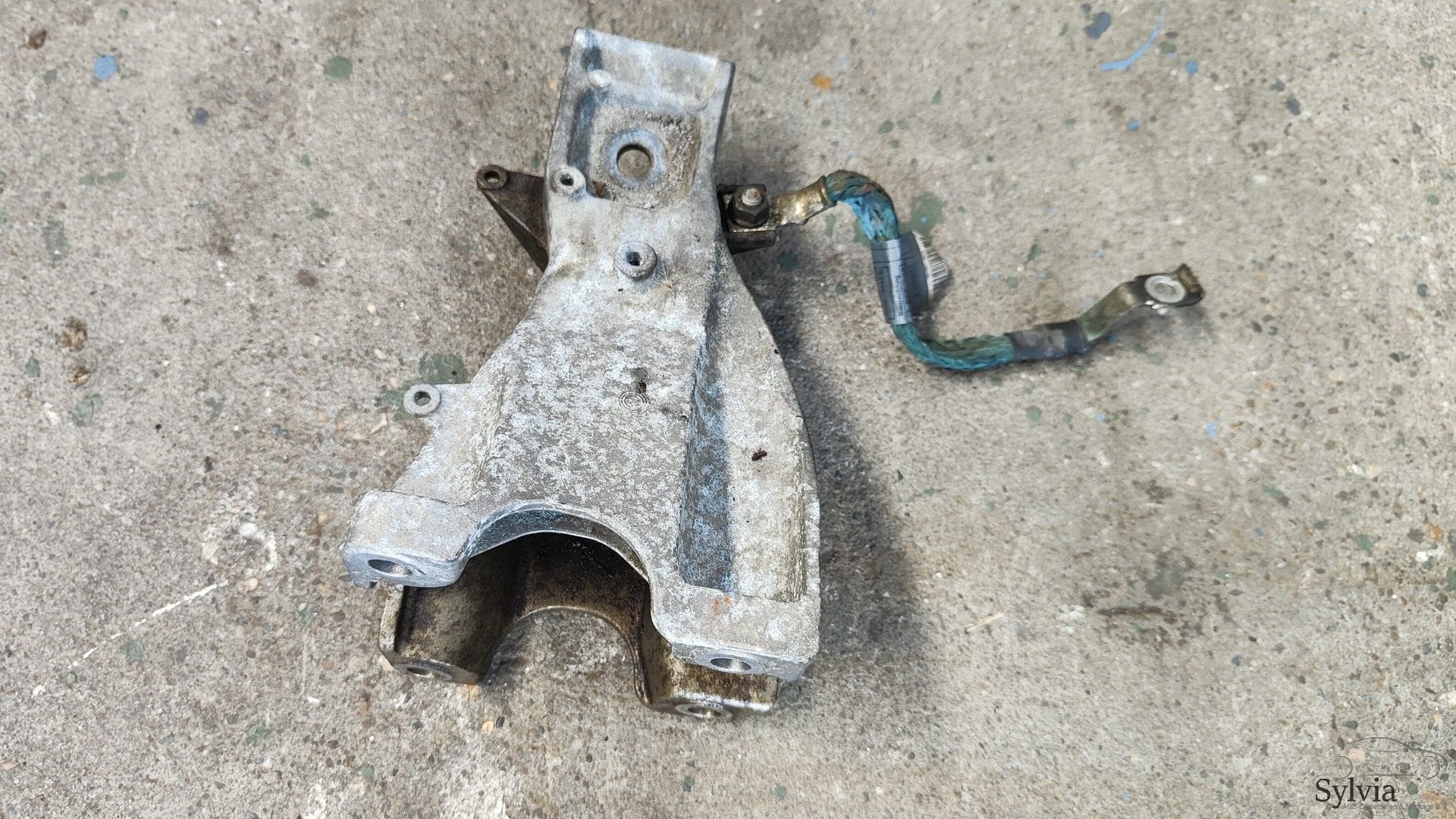 Motorsteun links N63  BMW X5 / X6 serie E70 E71 F15 F16 2211, Gebruikt, -, -, Ophalen of Verzenden