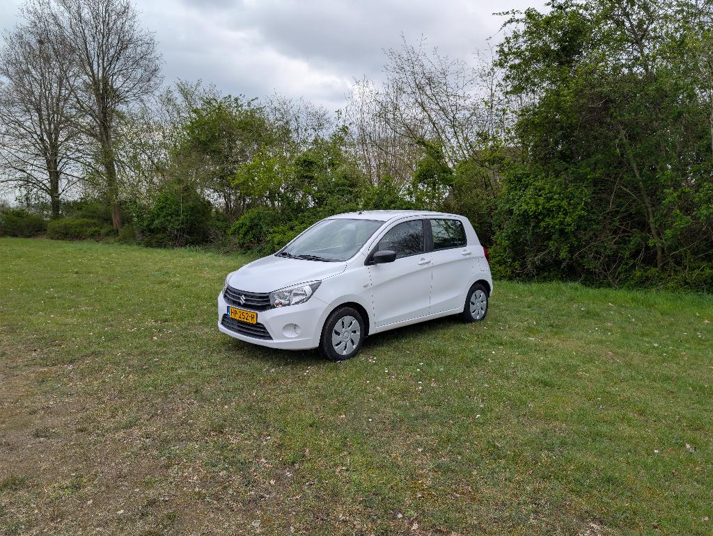 Suzuki Celerio 1.0 Dualjet 50KW 2015 Wit, Zwart, 400 kg, Origineel Nederlands, 400 kg