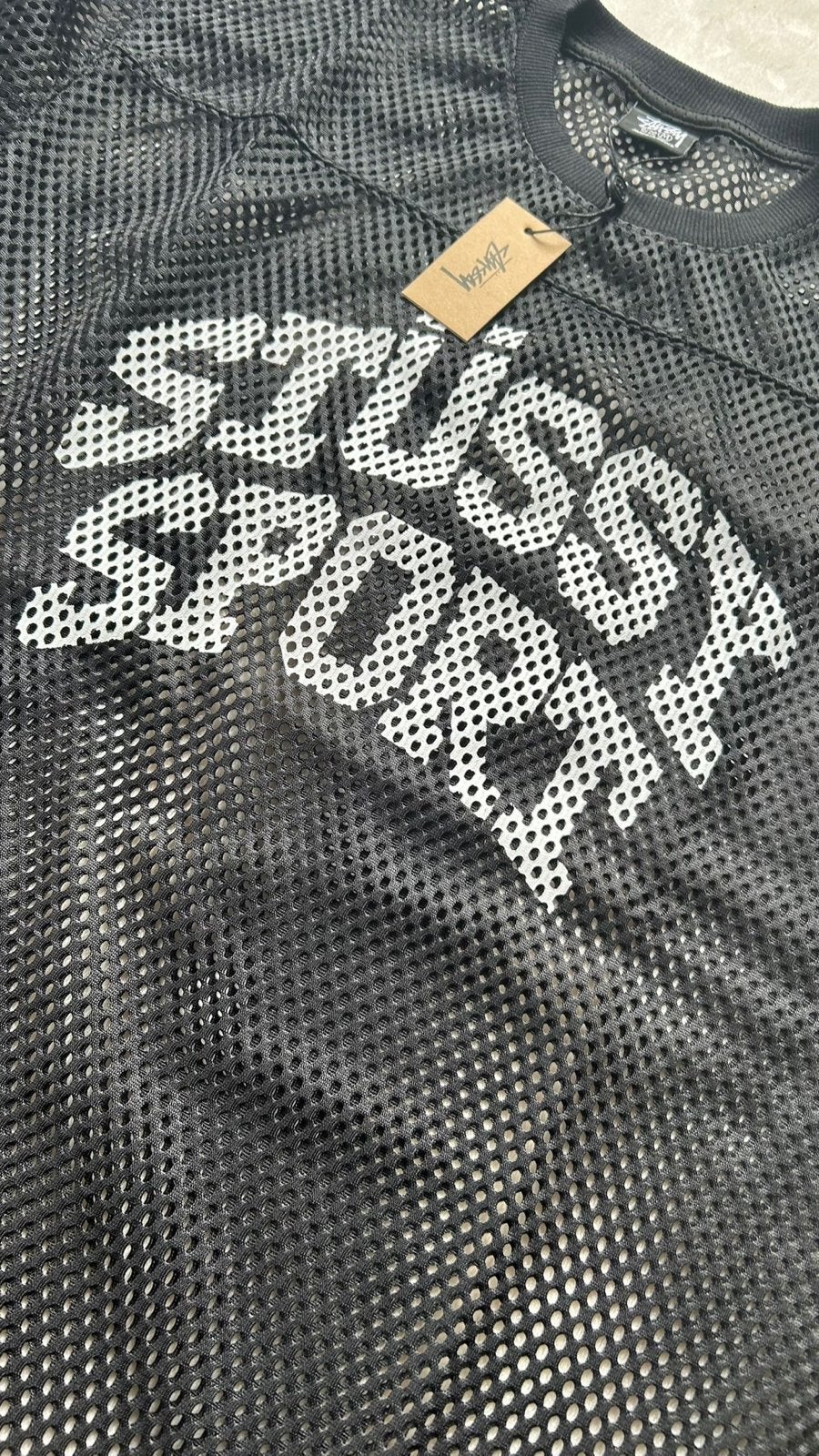 Stussy Sport Mesh Jersey Zwart - Nieuw met labels, Kleding | Heren, Ophalen of Verzenden, Nieuw, Maat 52/54 (L), Zwart