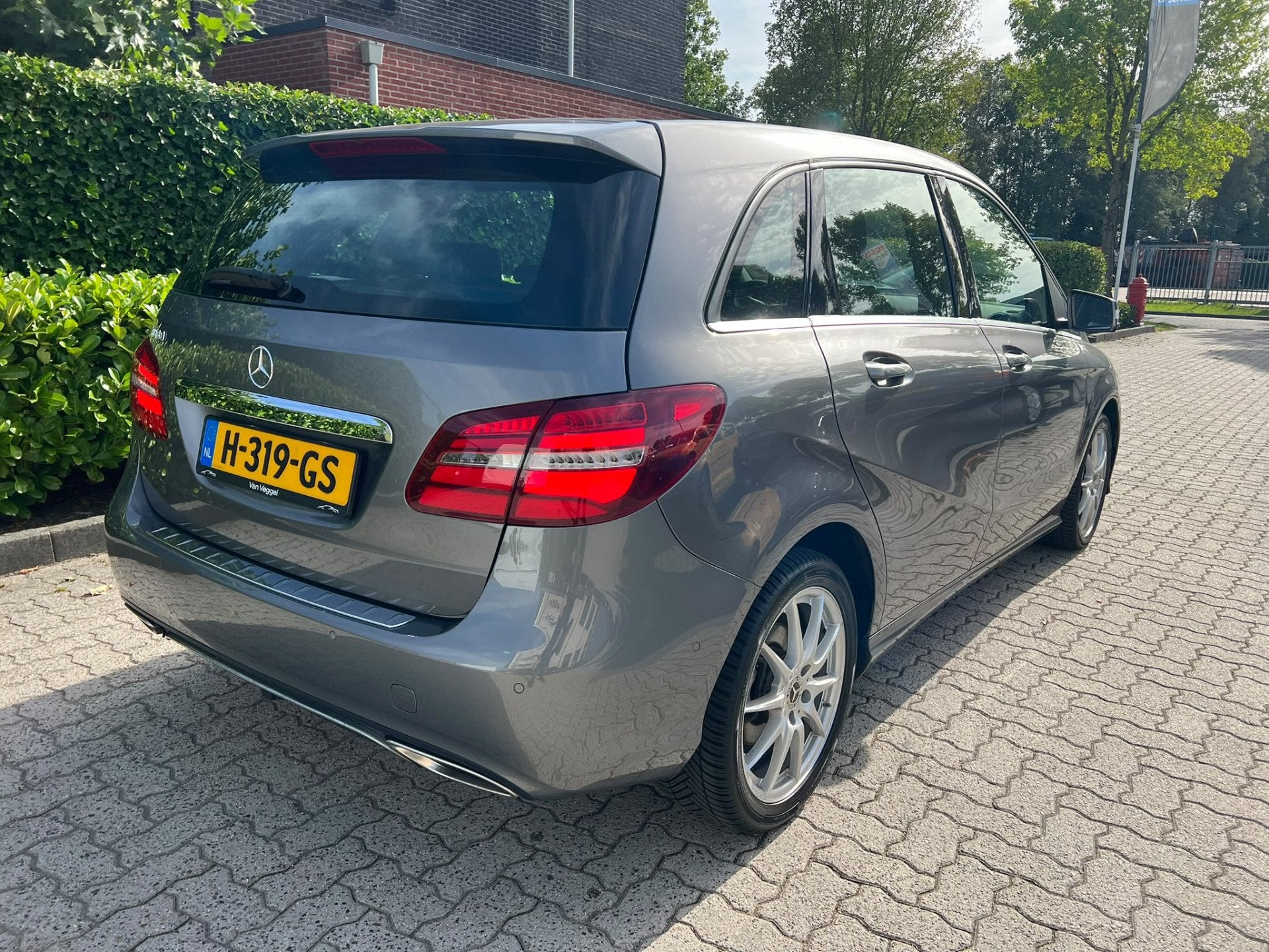 Mercedes-Benz B-Klasse 180 Prestige trekhaak, camera, xenon,, 1325 kg, Gebruikt, 4 cilinders, 122 pk