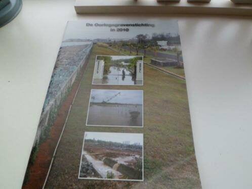 De oorlogsgravenstichting in 2010, Ophalen of Verzenden, Tweede Wereldoorlog, Zo goed als nieuw, Algemeen