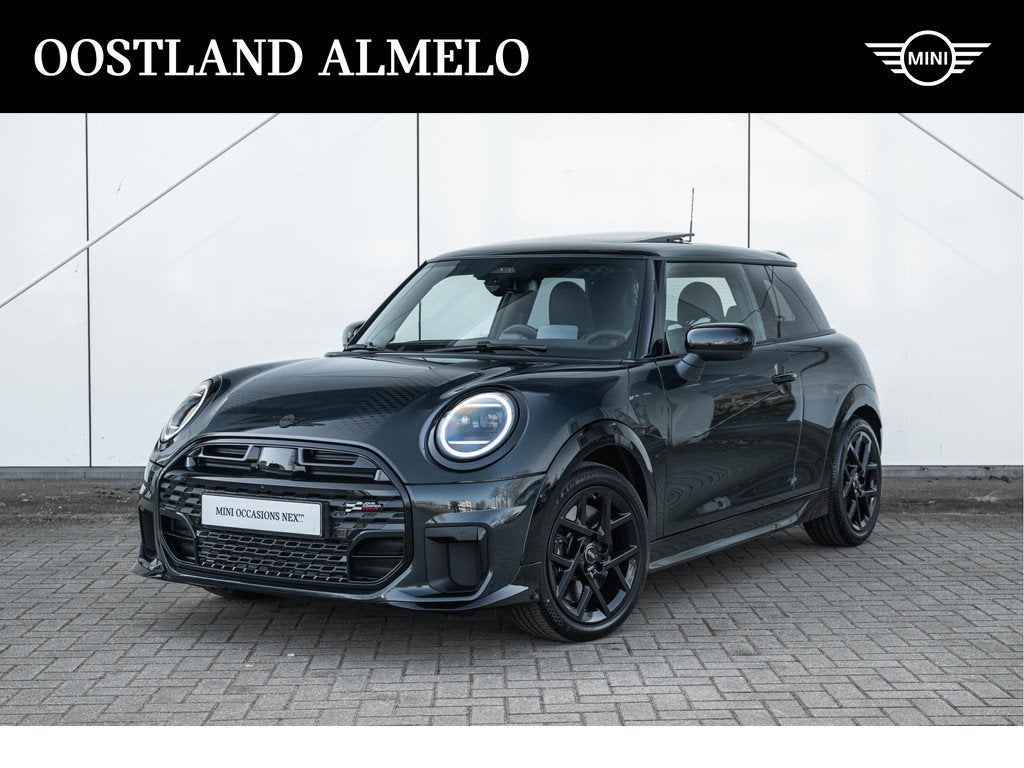MINI Hatchback Cooper S Automaat / JCW / Pakket XL / 17" Joh, 1998 cc, 4 cilinders, Met garantie (alle), 4 stoelen