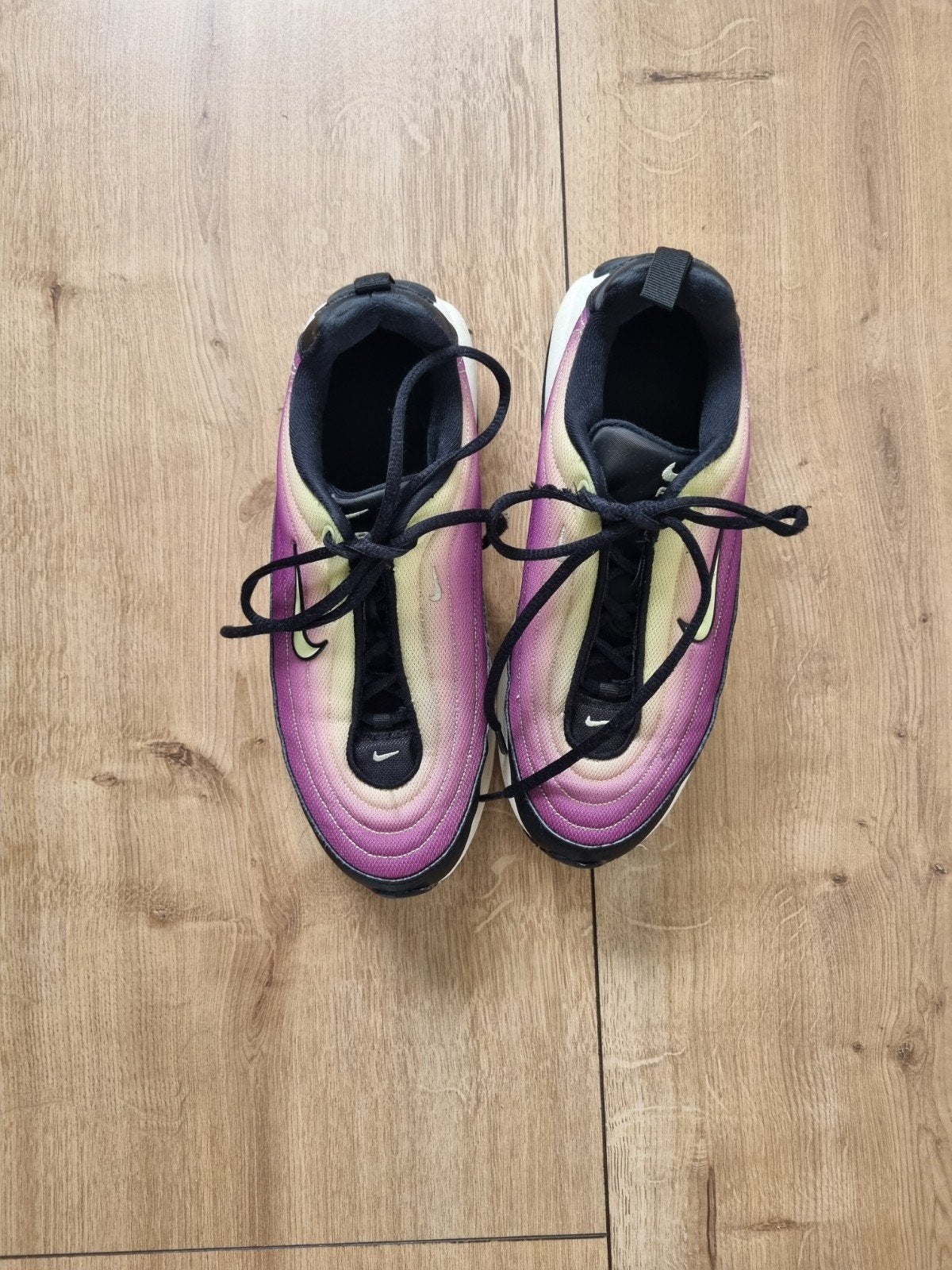 Nike Air Max Sneakers - Paars/Geel/Zwart maat 39, Ophalen of Verzenden, Zo goed als nieuw, Sneakers of Gympen