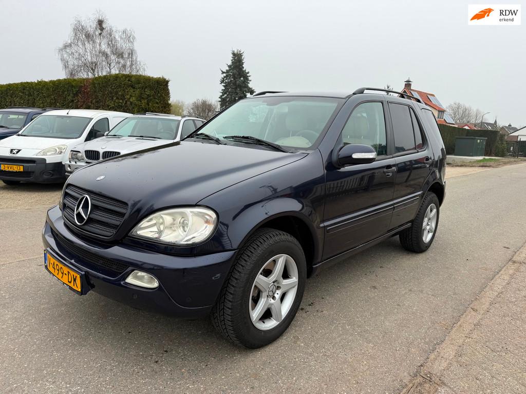 Mercedes-Benz M-klasse ML 270 CDI Goede staat/ nieuwe banden, Auto's, Gebruikt, Beige, Blauw, 2080 kg