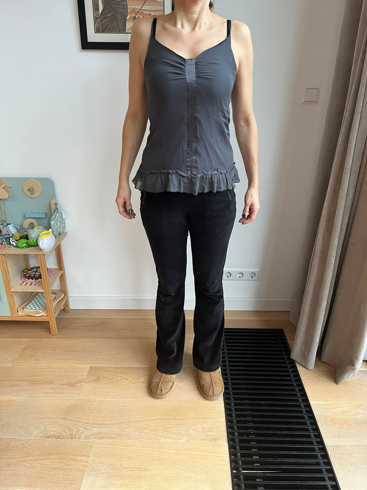Zijden top French Connection mt 36 goede staat!, Kleding | Dames, Tops, Ophalen of Verzenden, Grijs, Gedragen, Maat 36 (S)