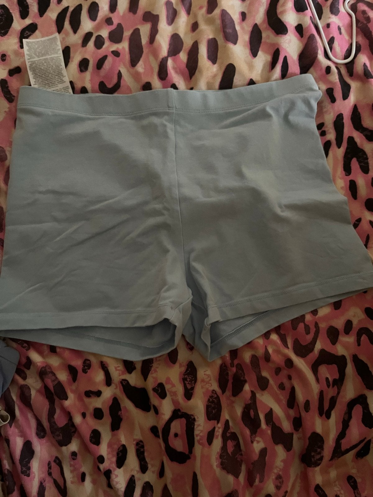 Lichtblauwe korte sportbroek, Kleding | Dames, Broeken en Pantalons, Kort, Blauw, Zo goed als nieuw, Ophalen