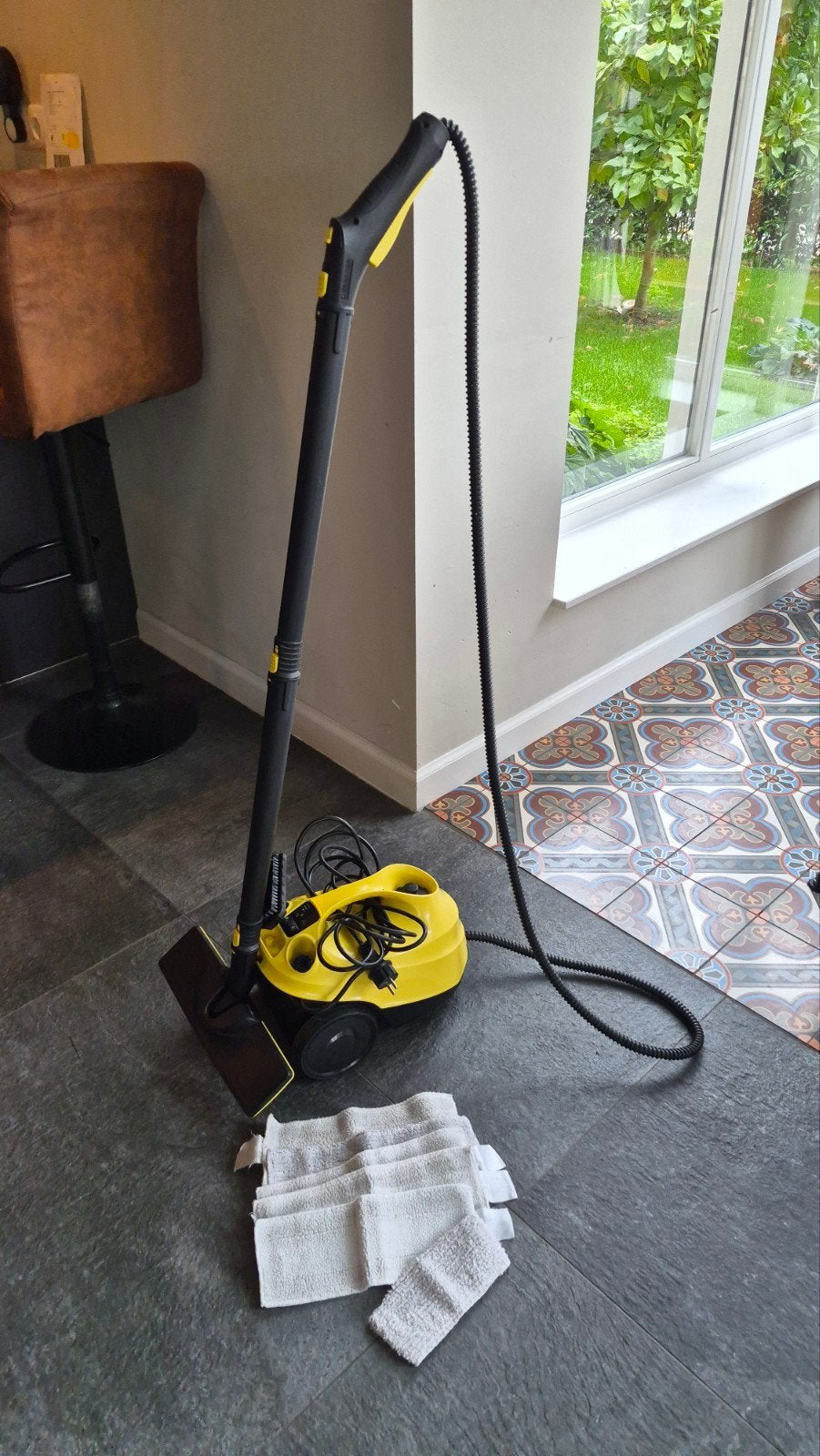 Karcher SC3 Stoomreiniger met accessoires, Ophalen, Zo goed als nieuw, Stoomreiniger