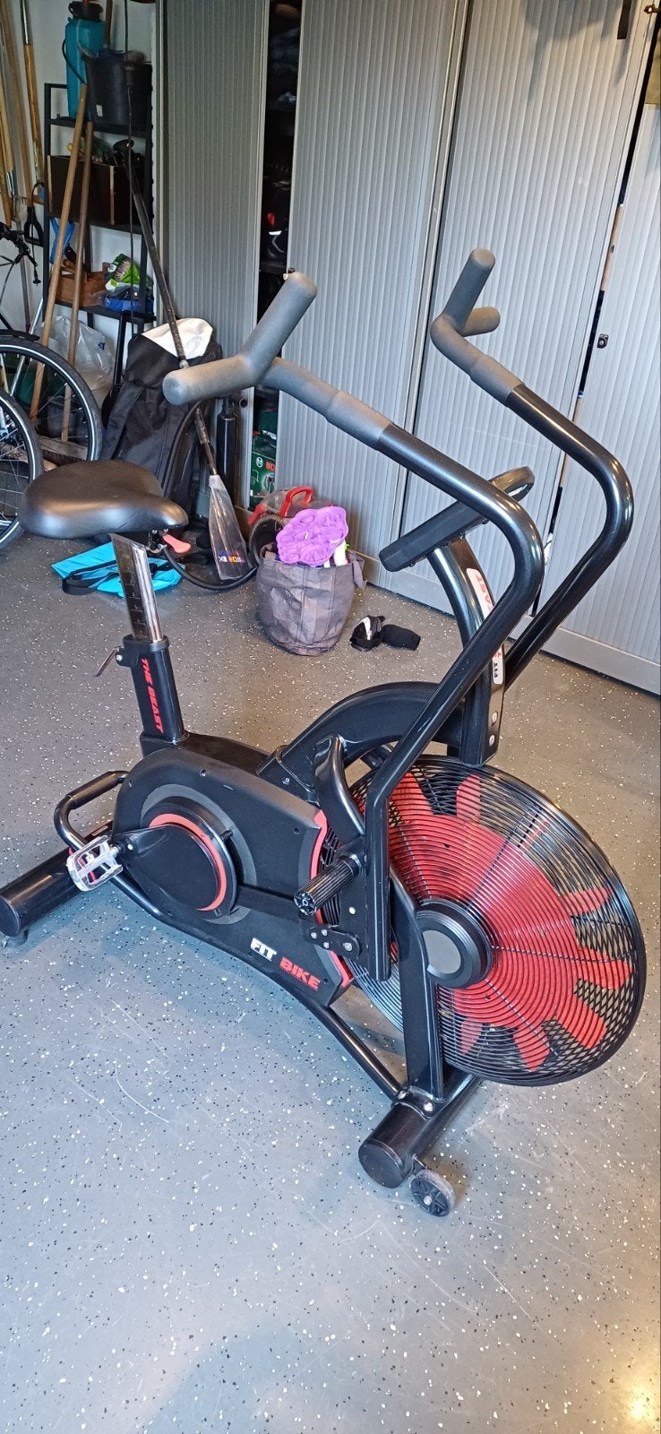 Assault bike (The Beast), Sport en Fitness, Fitnessapparatuur, Ophalen of Verzenden, Hometrainer