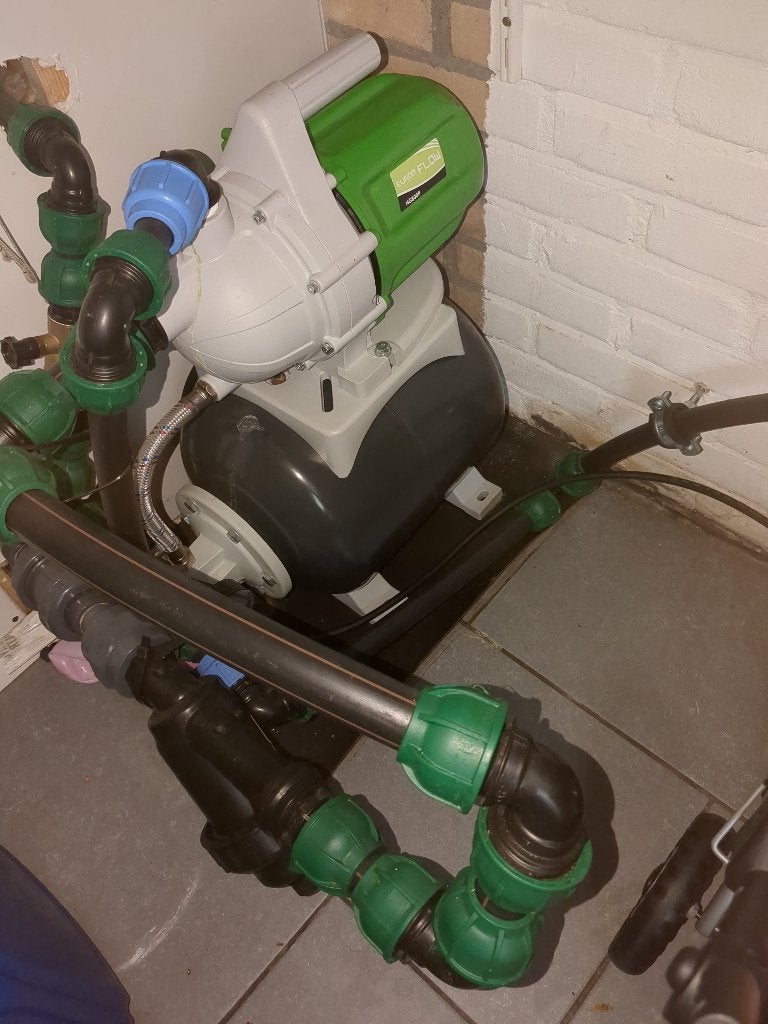 Waterpomp eurom800p met alle koppelingen, kranen enz enz, Ophalen, Zo goed als nieuw, Elektrisch, Hydrofoorpomp