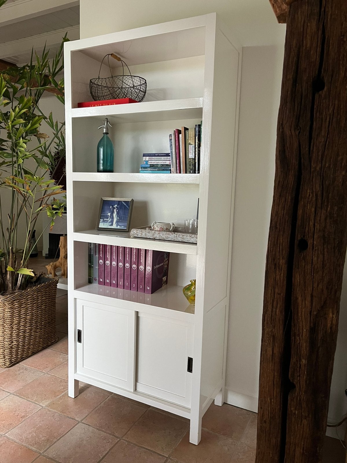 Stevige houten (boeken) kast, wit H2.25xB95xD45, Ophalen, Met deur(en), 200 cm of meer, Eikenhout