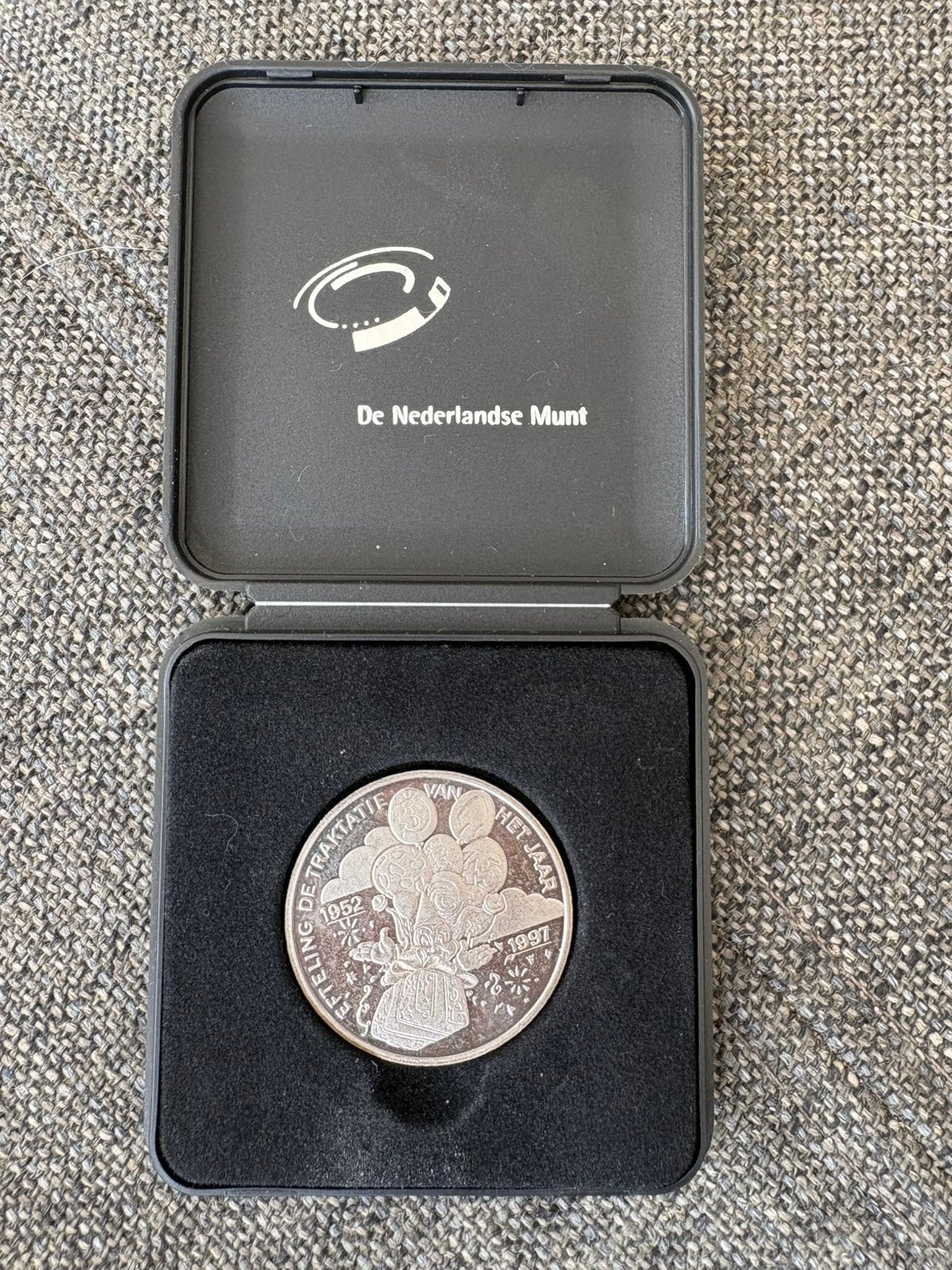 Efteling munt Een wereld vol wonderen - 1952/1997, Ophalen of Verzenden, Koningin Beatrix, Euro's