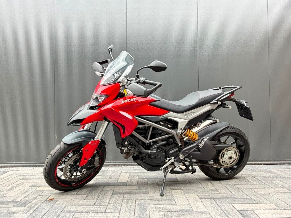 Ducati hypermotard 821 - Akrapovic - Nieuwstaat, 2 cilinders, Motorrijbewijs A, Gebruikt, Particulier