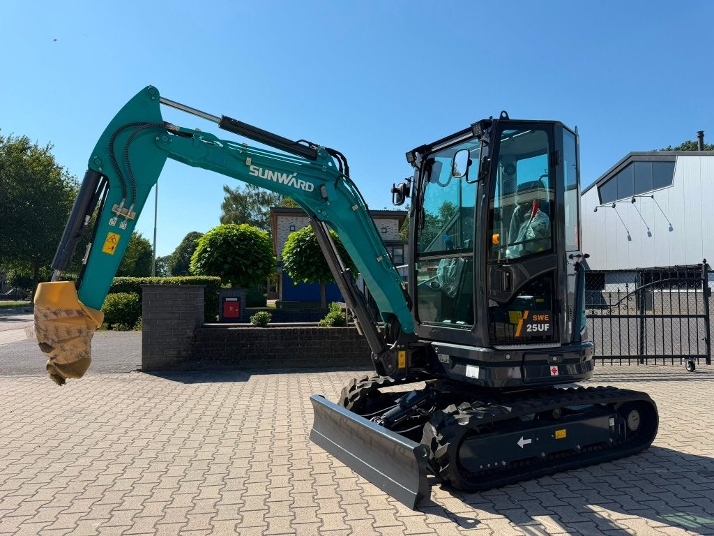 Sunward SWE25UF 2026 – Nieuw | 2750 KG VOORRAAD LEVERBAAR, Ophalen of Verzenden, Graafmachine