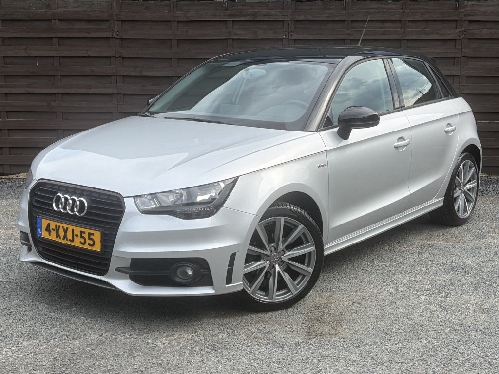 Audi A1 Sportback 1.2 TFSI Admired / S-line / Navi / Airco /, Auto's, 86 pk, 4 cilinders, Origineel Nederlands, Handgeschakeld