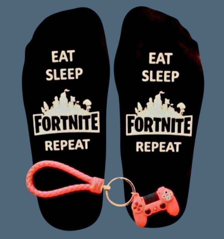 FORTNITE KORTE SOKKEN + SLEUTELHANGER GAME CONSOLE, Ophalen of Verzenden, Nieuw
