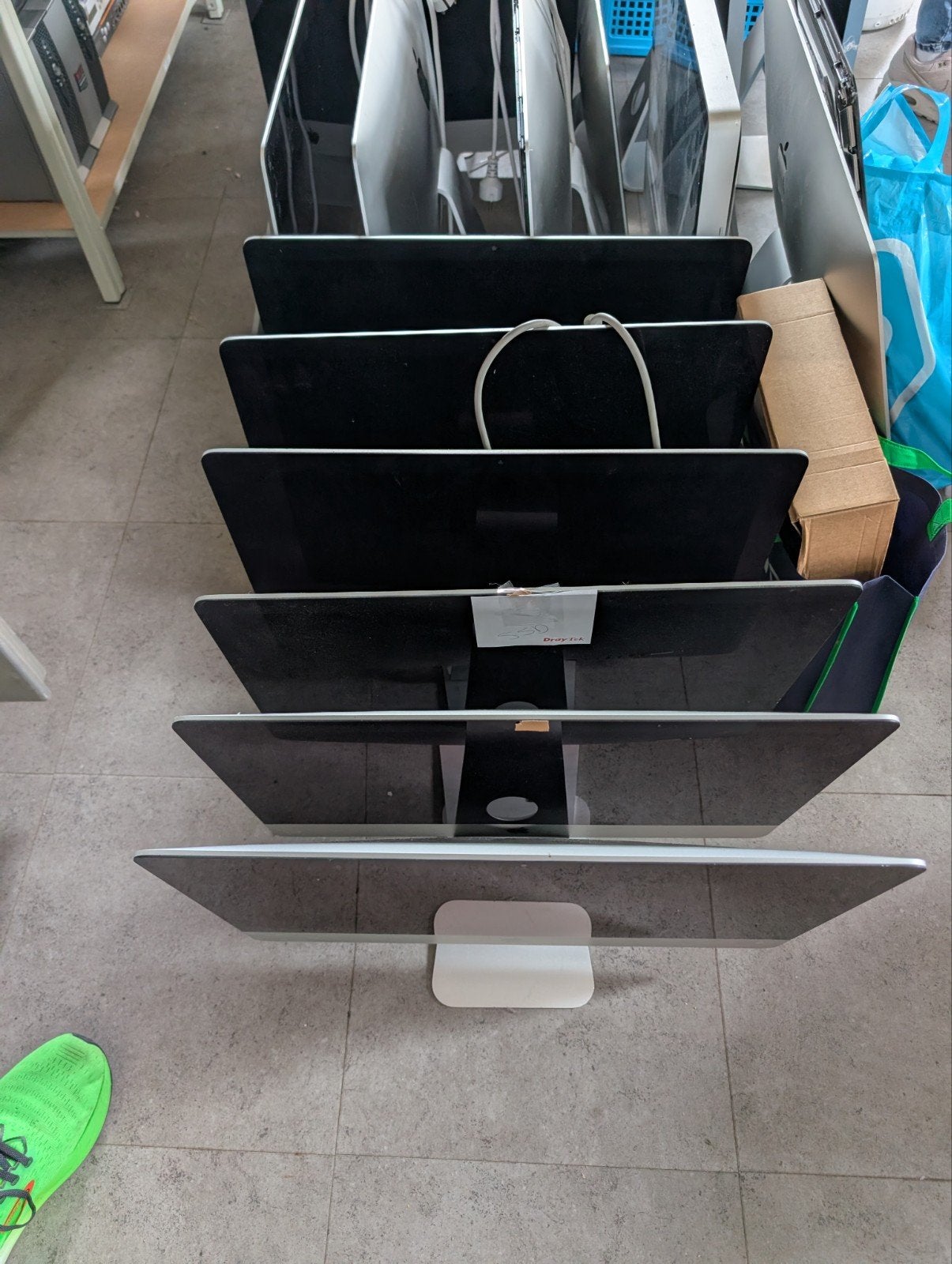 15x iMacs voor onderdelen of reparatie - diverse modellen, Computers en Software, Apple Desktops, Ophalen, Niet werkend, IMac