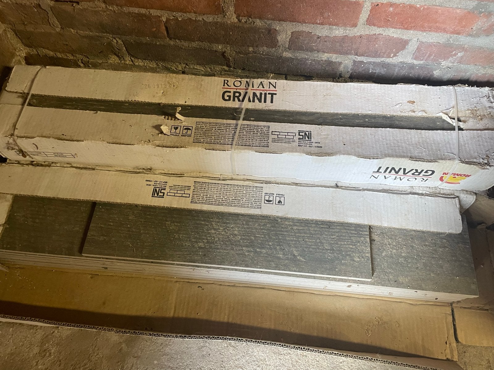 Gratis 2,5 pak tegels tegels - Roman Granit, Ophalen, Gebruikt, Graniet, Minder dan 5 m²