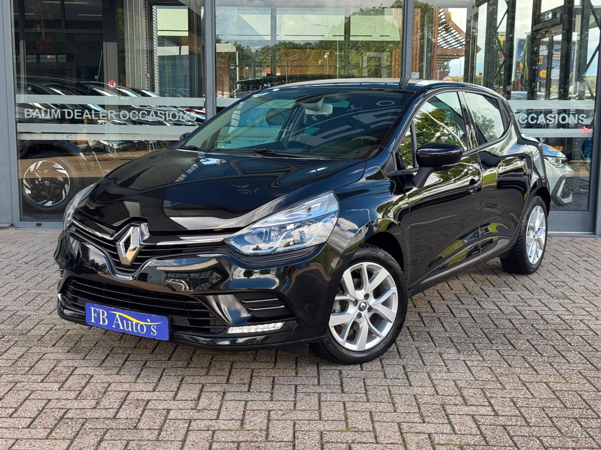 Renault Clio 0.9 TCe Zen Airco Navi Lmv, Auto's, 898 cc, Stof, Gebruikt, Handgeschakeld