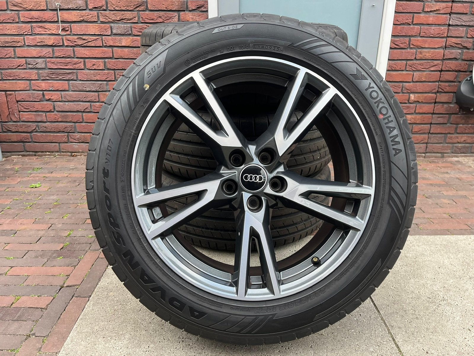 Originele Audi Q5 SQ5 19 inch velgen 5x112 Yokohama 2025, Audi, Gebruikt, Banden en Velgen, 235 mm