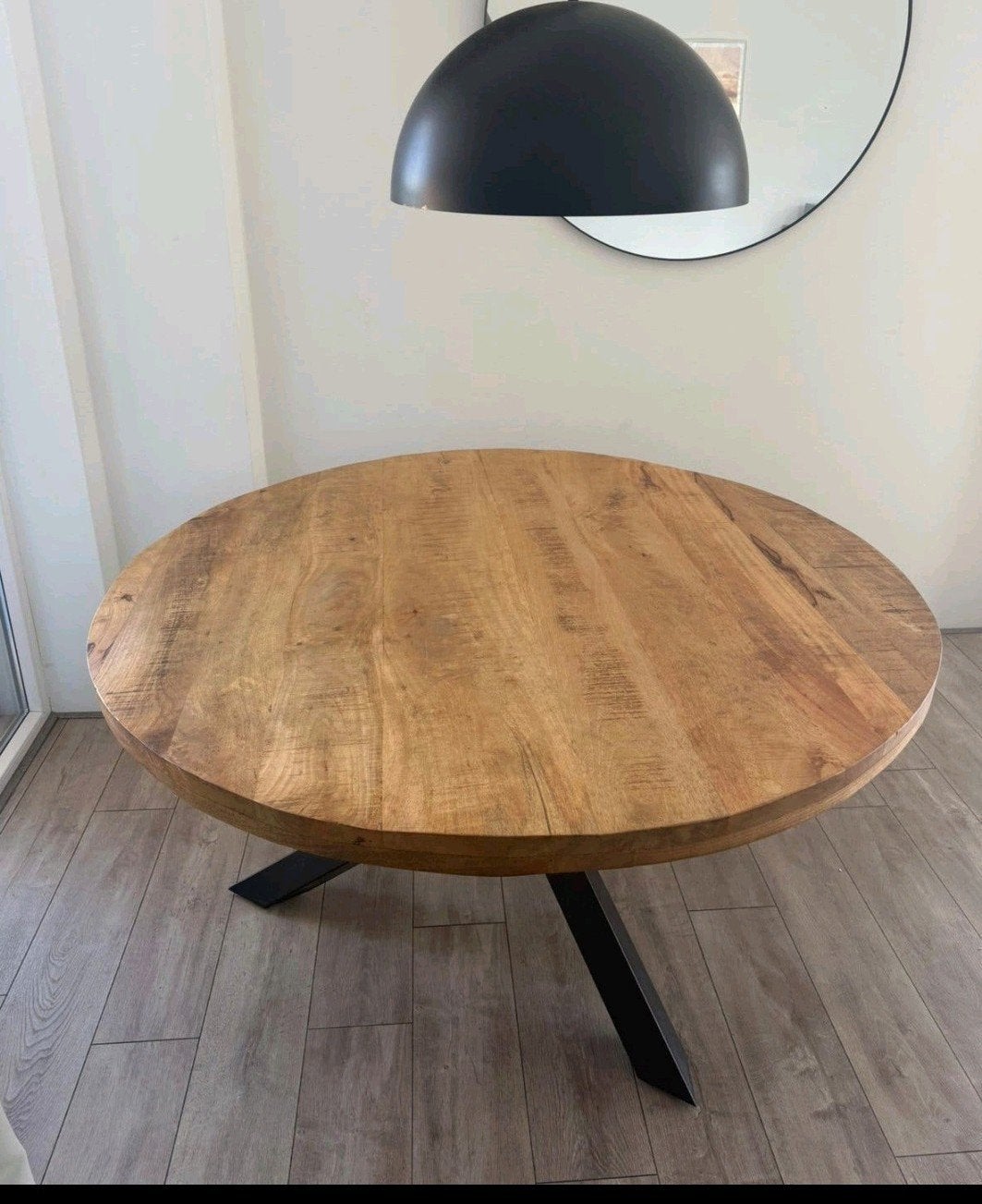 Ronde Mango Houten Eettafel - Zeer Goede Staat, Ophalen, Rond, Zo goed als nieuw, Vier personen