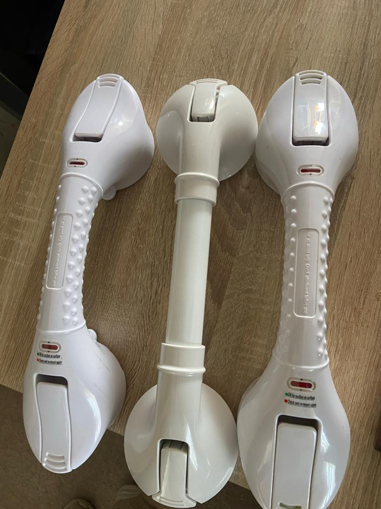 Beugel voor gebruik toilet met zuignap, Ophalen, Zo goed als nieuw