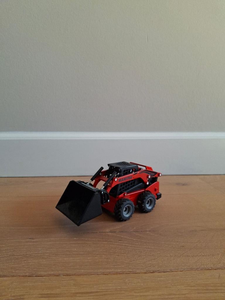 Siku manitou, Ophalen, Zo goed als nieuw