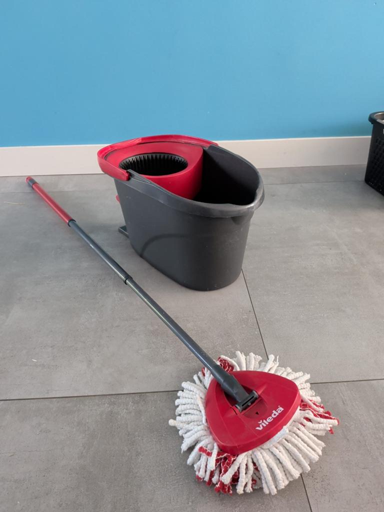 Vileda EasyWring & Clean Mop en Emmer Set, Huis en Inrichting, Ophalen of Verzenden, Mop of Dweil