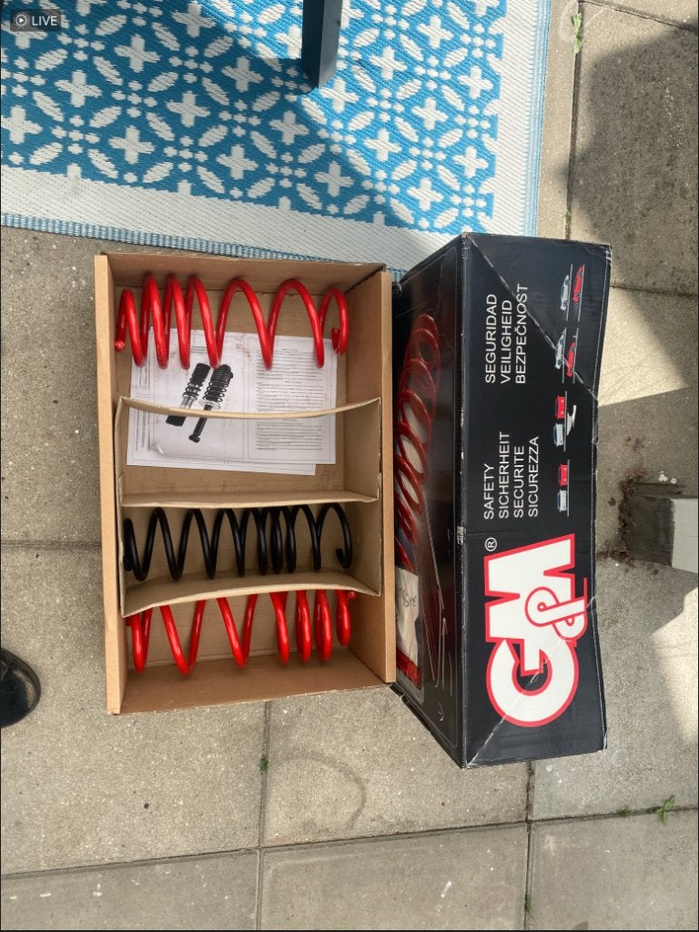 gloednieuwe set verlagingsveren van het kwaliteitsmerk G&M., Ophalen, Nieuw, Audi